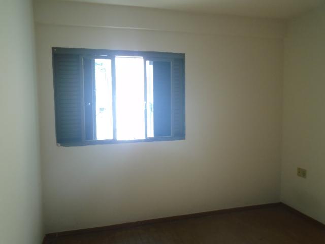 Alugar Apartamento / Padrão em Uberlândia R$ 1.200,00 - Foto 11