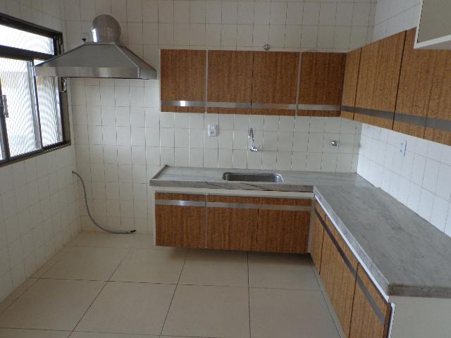 Alugar Apartamento / Padrão em Uberlândia R$ 2.000,00 - Foto 16