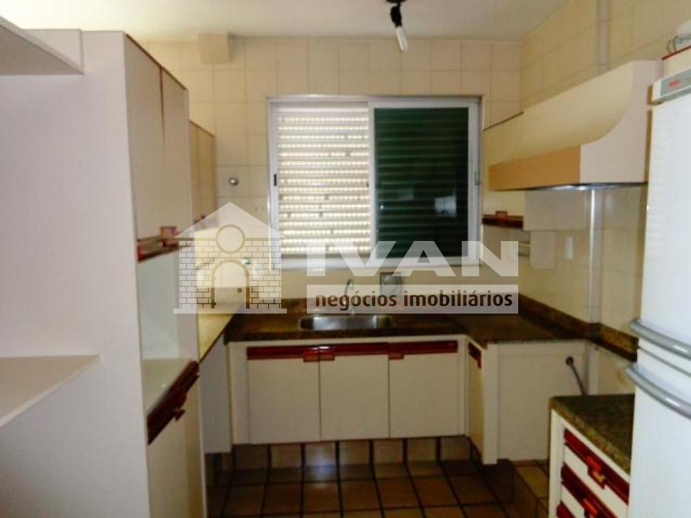 Alugar Apartamento / Padrão em Uberlândia R$ 1.500,00 - Foto 16