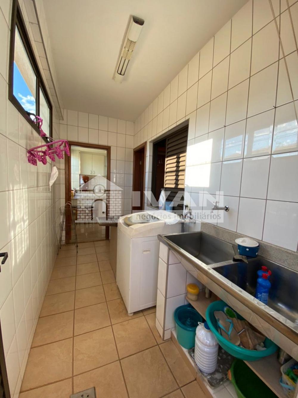Comprar Casa / Padrão em Uberlândia R$ 1.680.000,00 - Foto 20