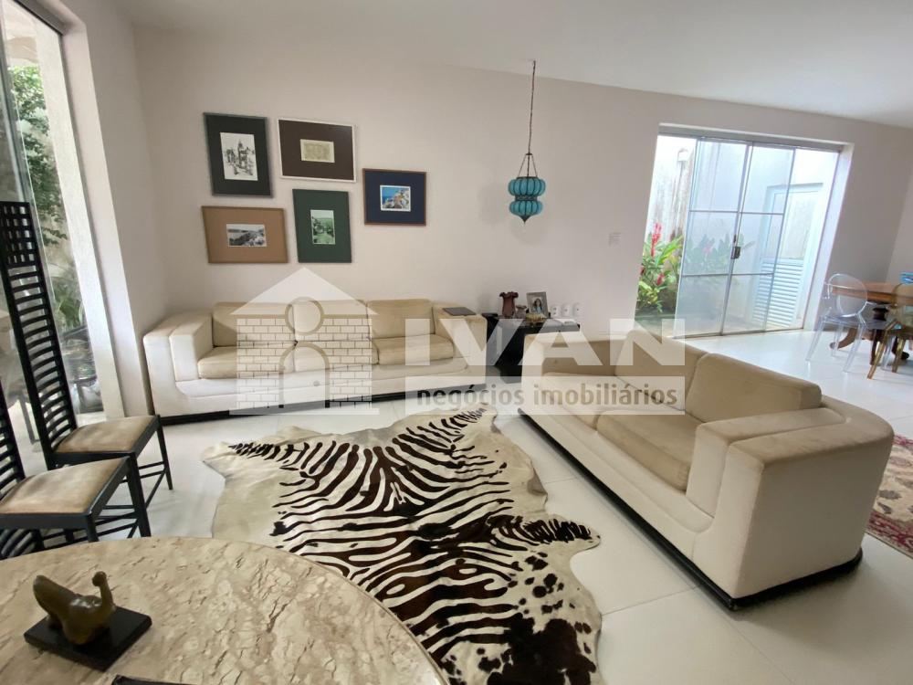 Comprar Casa / Sobrado em Uberlândia R$ 1.950.000,00 - Foto 4
