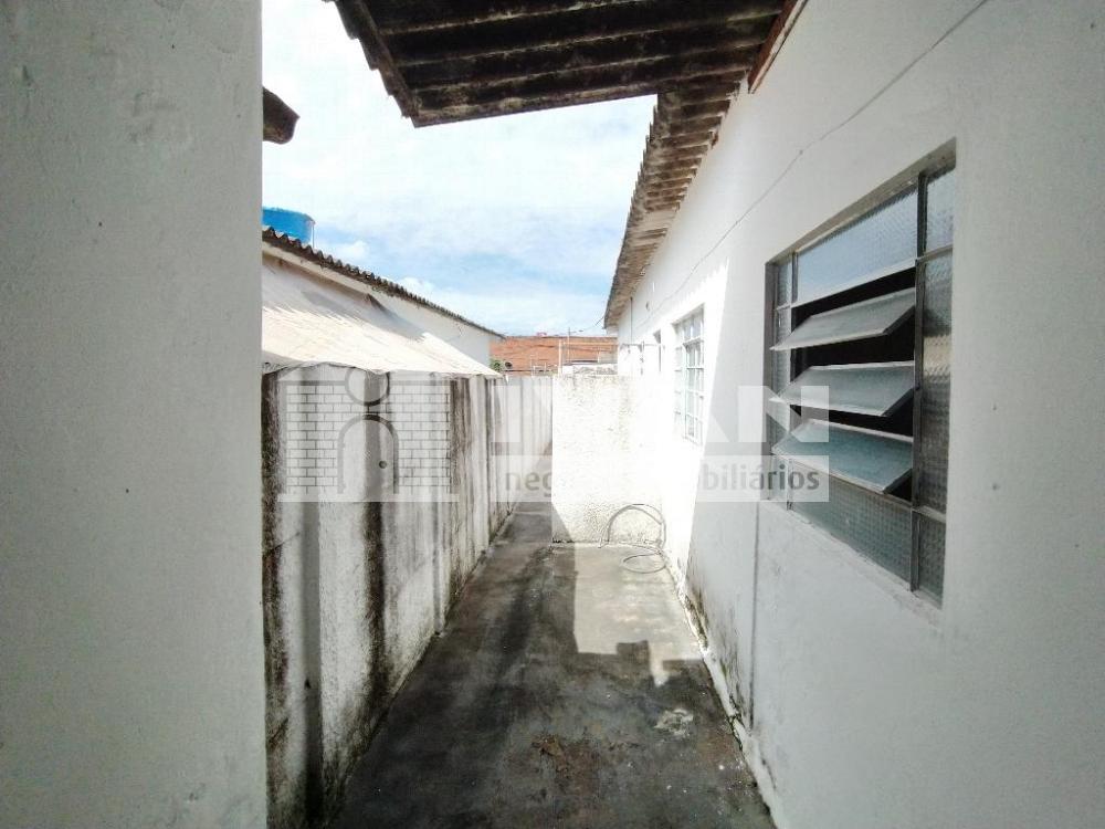 Alugar Casa / Padrão em Uberlândia R$ 650,00 - Foto 17