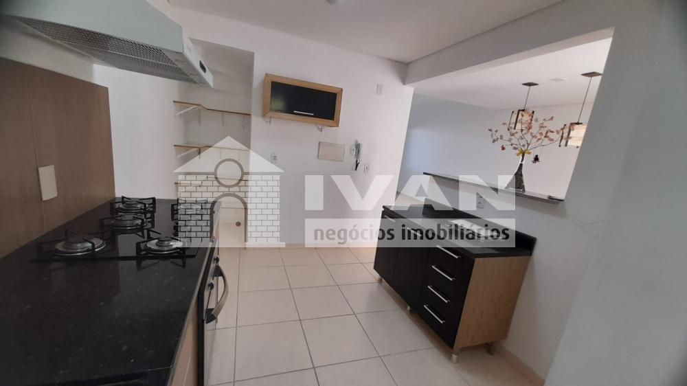 Alugar Casa / Condomínio em Uberlândia R$ 3.500,00 - Foto 13