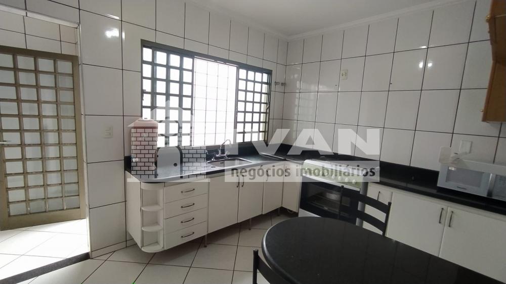 Comprar Casa / Padrão em Uberlândia R$ 750.000,00 - Foto 16