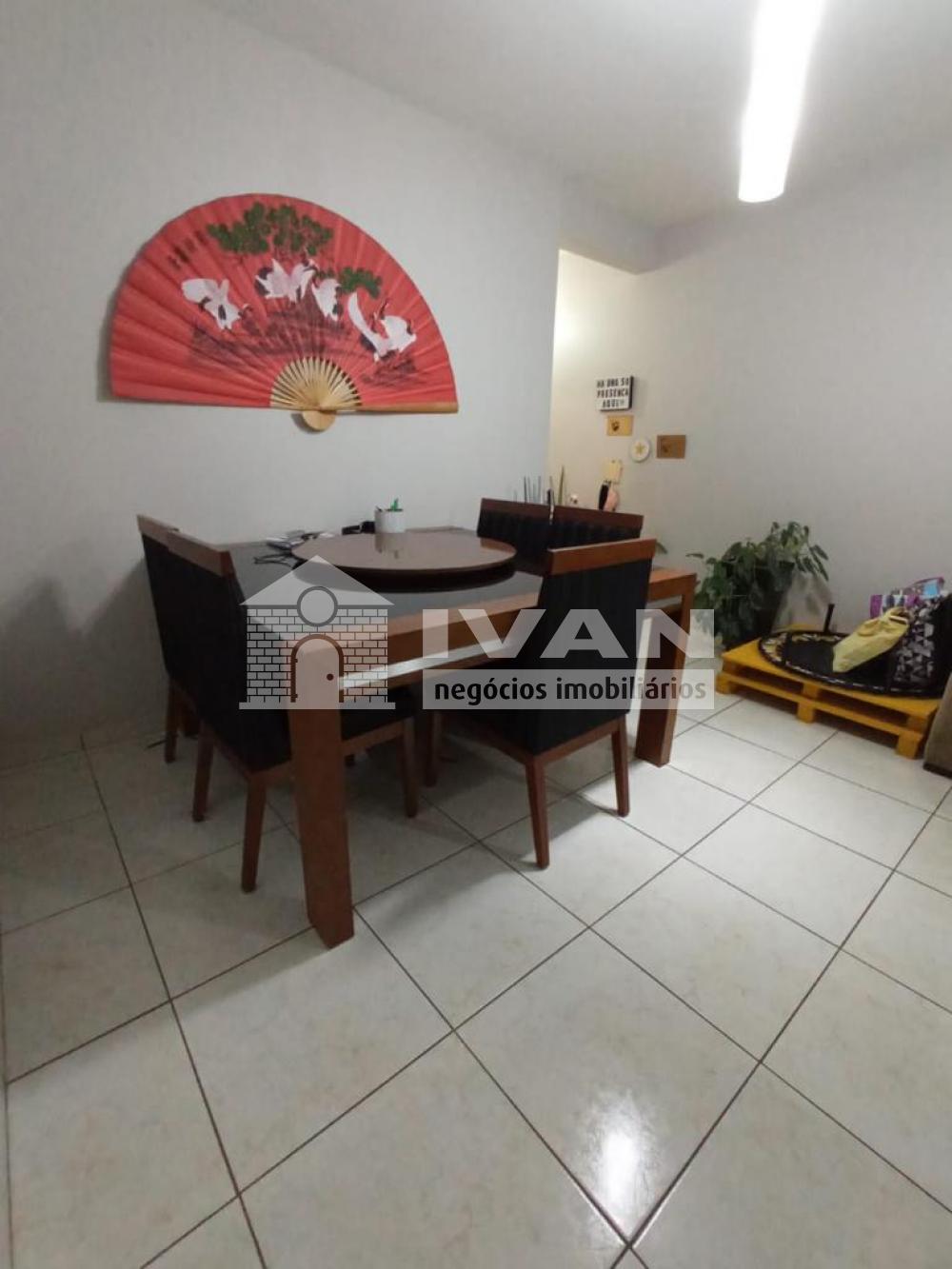 Comprar Apartamento / Padrão em Uberlândia R$ 350.000,00 - Foto 2