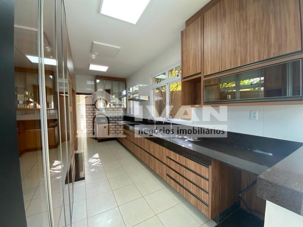 Comprar Casa / Condomínio em Uberlandia R$ 1.890.000,00 - Foto 14