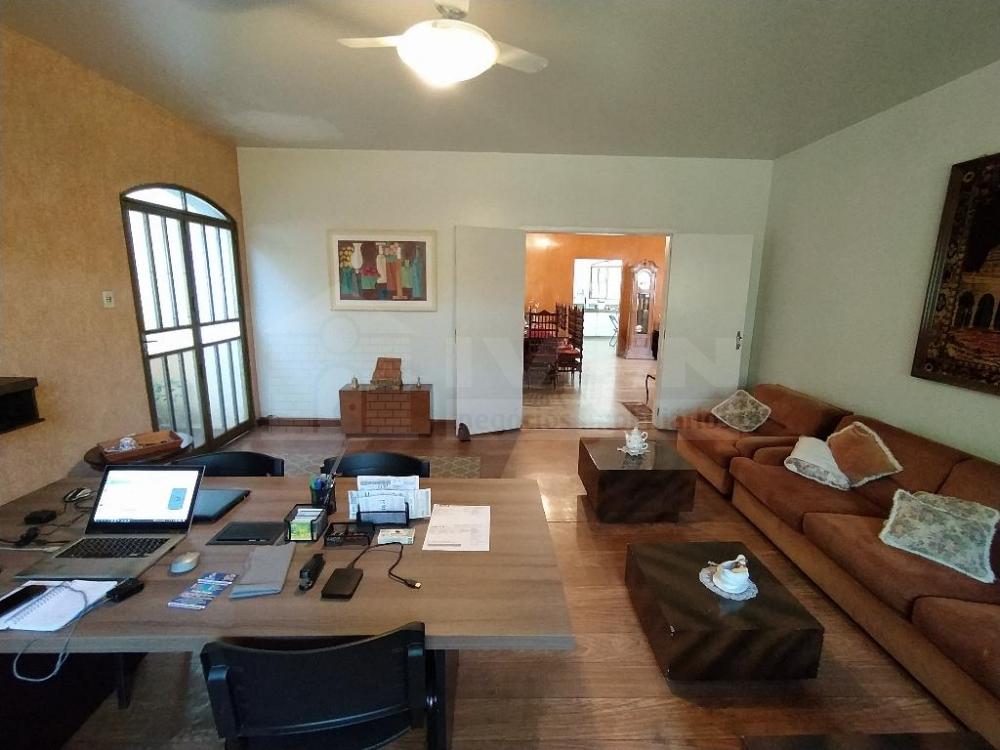 Alugar Casa / Padrão em Uberlândia R$ 6.000,00 - Foto 10