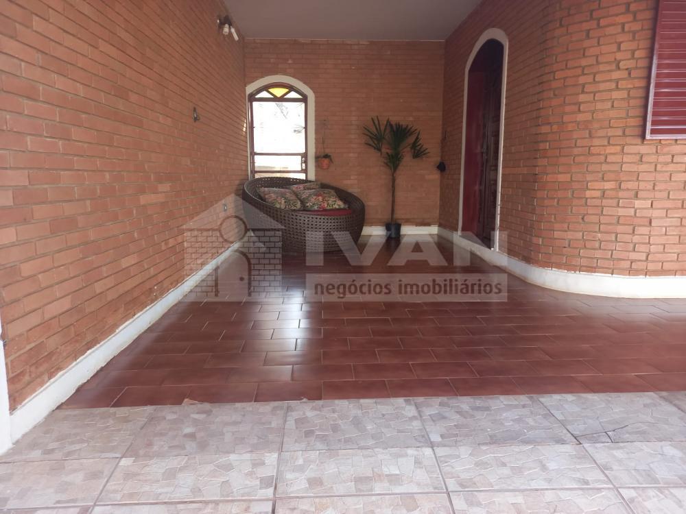 Comprar Casa / Padrão em Uberlândia R$ 750.000,00 - Foto 4