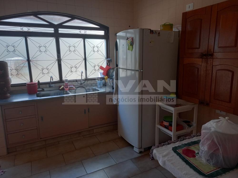 Comprar Casa / Padrão em Uberlândia R$ 750.000,00 - Foto 18