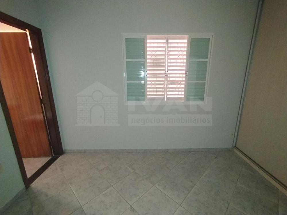 Alugar Casa / Padrão em Uberlândia R$ 2.300,00 - Foto 22