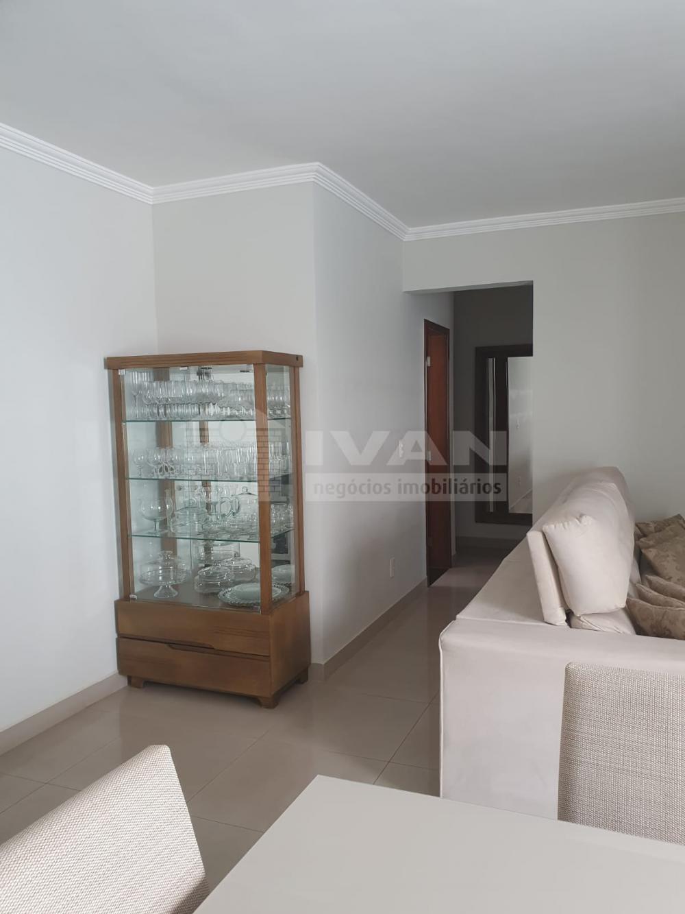 Comprar Apartamento / Padrão em Uberlândia R$ 420.000,00 - Foto 8