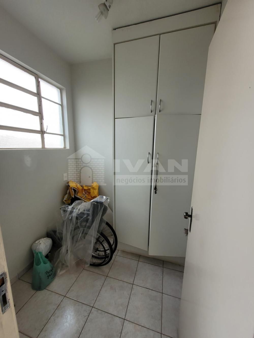 Comprar Apartamento / Padrão em Uberlândia R$ 360.000,00 - Foto 16