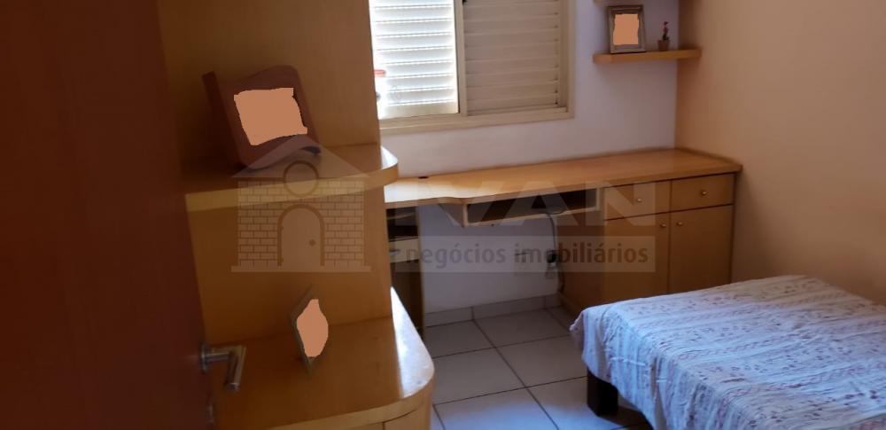 Comprar Apartamento / Padrão em Uberlândia R$ 380.000,00 - Foto 9