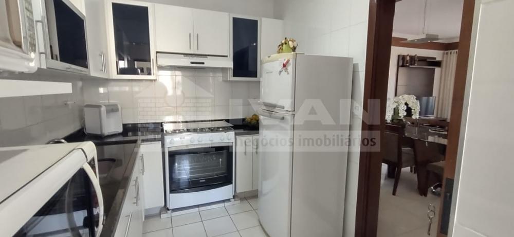 Comprar Apartamento / Padrão em Uberlândia R$ 290.000,00 - Foto 12
