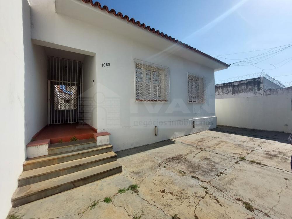 Comprar Casa / Padrão em Uberlândia R$ 750.000,00 - Foto 2