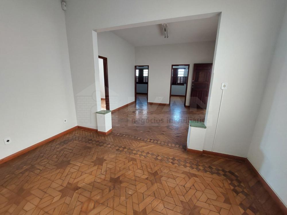 Comprar Casa / Padrão em Uberlândia R$ 750.000,00 - Foto 5
