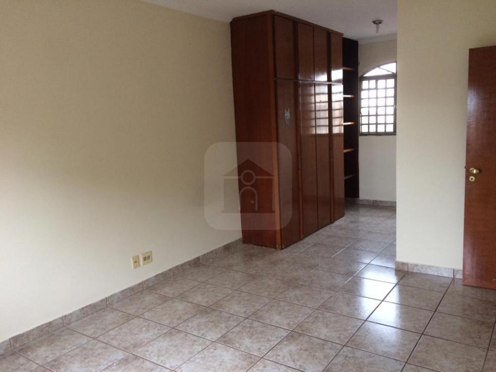Comprar Apartamento / Padrão em Uberlândia R$ 350.000,00 - Foto 6