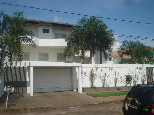 Casa sobrado para locação no bairro Cidade Jardim