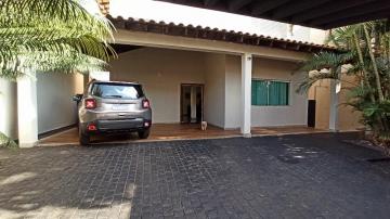 Casa estilo sobrado para locação no bairro Morada da Colina.