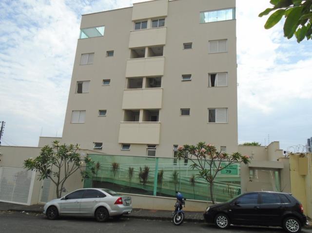 Alugar Apartamento / Padrão em Uberlândia. apenas R$ 430.000,00