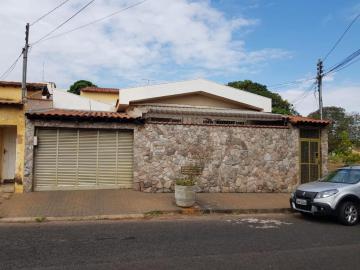 Casa para locação e vendas no bairro Saraiva