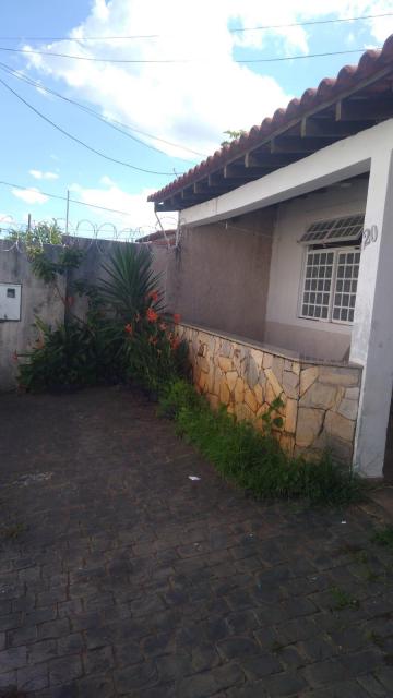 Casa para locação ou venda no Bairro Cidade Jardim