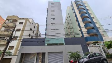 Alugar Apartamento / Padrão em Uberlandia. apenas R$ 650.000,00