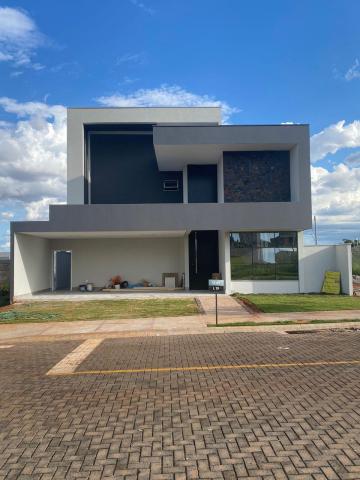 Alugar Casa / Condomínio em Uberlandia. apenas R$ 1.850.000,00