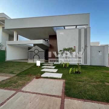 Alugar Casa / Condomínio em Uberlândia. apenas R$ 2.100.000,00