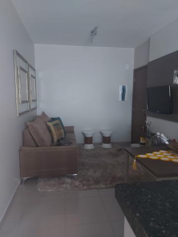 Alugar Apartamento / Padrão em Uberlândia. apenas R$ 280.000,00