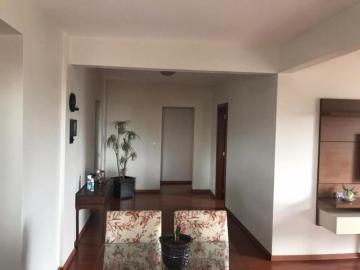 Alugar Apartamento / Padrão em Uberlândia. apenas R$ 390.000,00