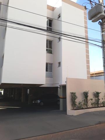 Apartamento à venda no Bairro Chácaras Tubalina e Quartel