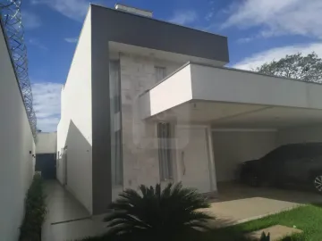 Casa para venda no bairro Jardim Inconfidência.