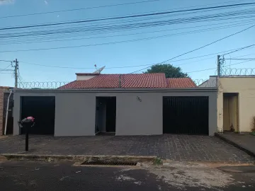 Casa para venda no bairro Jaragua.