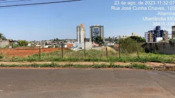 Terreno à venda no bairro Jardim Colina.