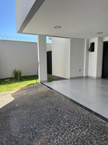 Casa para venda no bairro Laranjeiras.