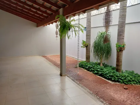 Casa à venda no bairro Jardim Botânico.