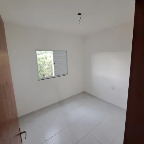 Apartamento à venda no Condomínio Morada do Bosque.