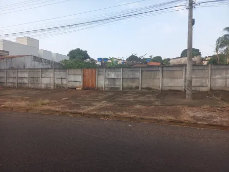 Terreno à venda no bairro Jaragua.