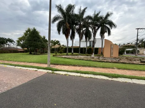Casa Estilo Sobrado à venda no Condomínio Villa Do Sol em Uberlândia.