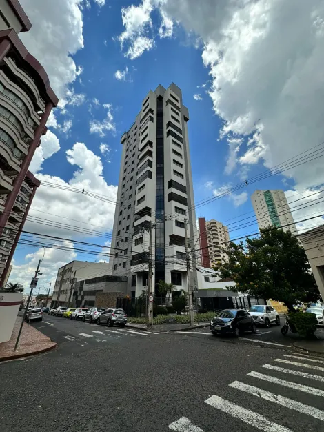 Apartamento à venda no Edifício Rita Foncesa.
