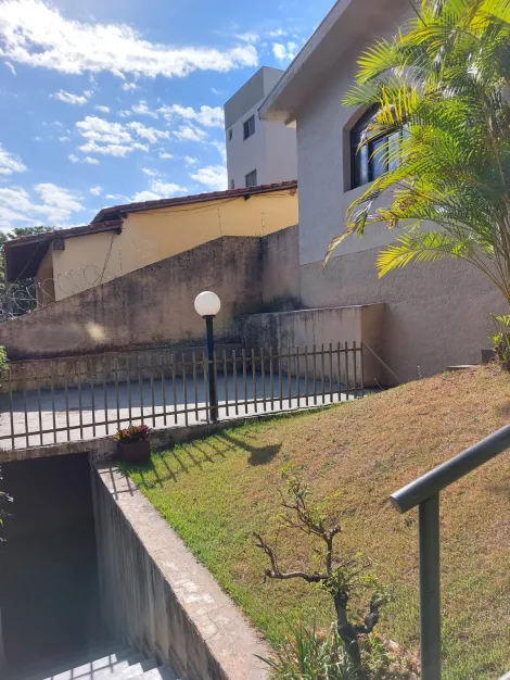 Casa à venda no bairro Vigilato Pereira.
