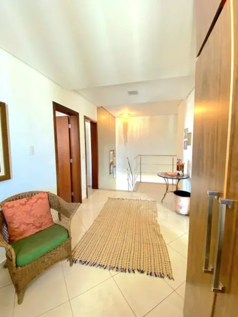 Cobertura Duplex a Venda no Bairro Centro  com 04 dormitórios, 245 m² por R$ 1.700.000