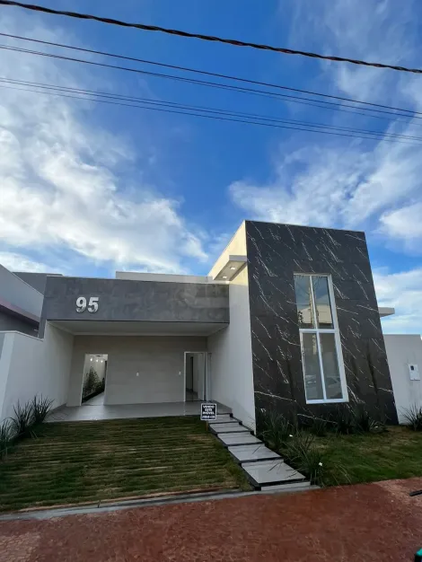 Casa para venda no bairro Novo Mundo.