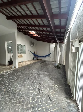 Casa para venda no bairro Vigilato Pereira em Uberlândia/MG
