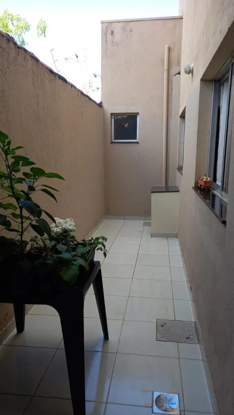 Apartamento térreo para venda no bairro Jardim Patrícia em Uberlândia/MG